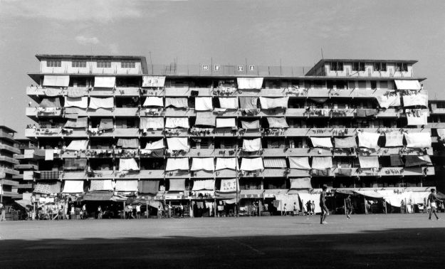 The Seven-Storey Resettlement Building | 七層徙置大廈 - Hong Kong Public Housing Prototype Minecraft Map