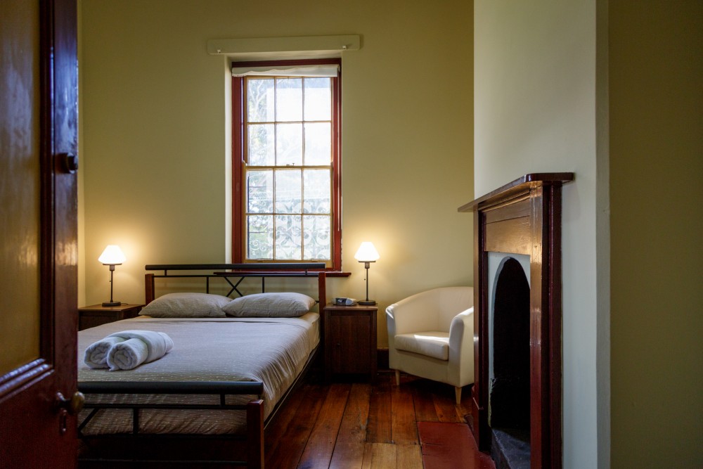 Fremantle_Colonial_Cottages_double_room